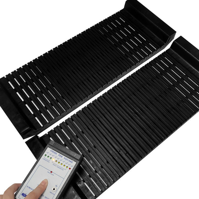 Plateaux en plastique antistatique de 130 mm de profondeur pour les solutions de manutention de matériaux conducteurs