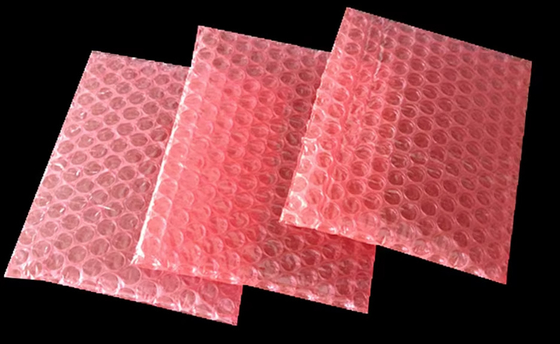 ASTM D882 Méthode d'essai d'allongement à la rupture Sacs antistatiques/conducteurs/à bulles en rouleaux pour une résistance élevée à la perforation 50 N