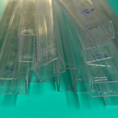 Tubes ESD Le choix de haute performance pour protéger les composants sensibles des événements ESD dans diverses industries