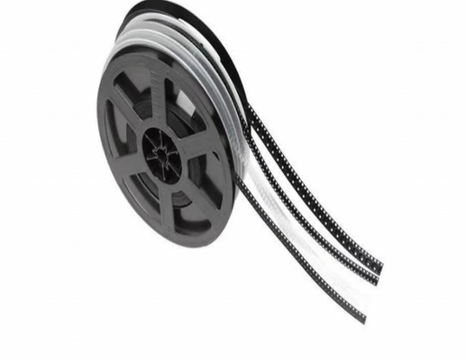 La bobine en plastique SMD a gravé la largeur en refief 8mm de bande de transporteur 12mm 16mm