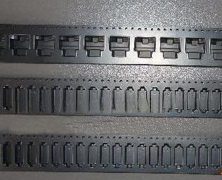 les composants électroniques de 88mm ont gravé la bande en refief ROHS de transporteur approuvée